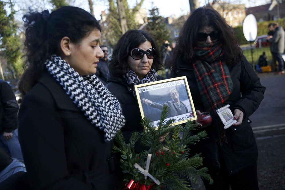 Fãs prestam homenagem a George Michael