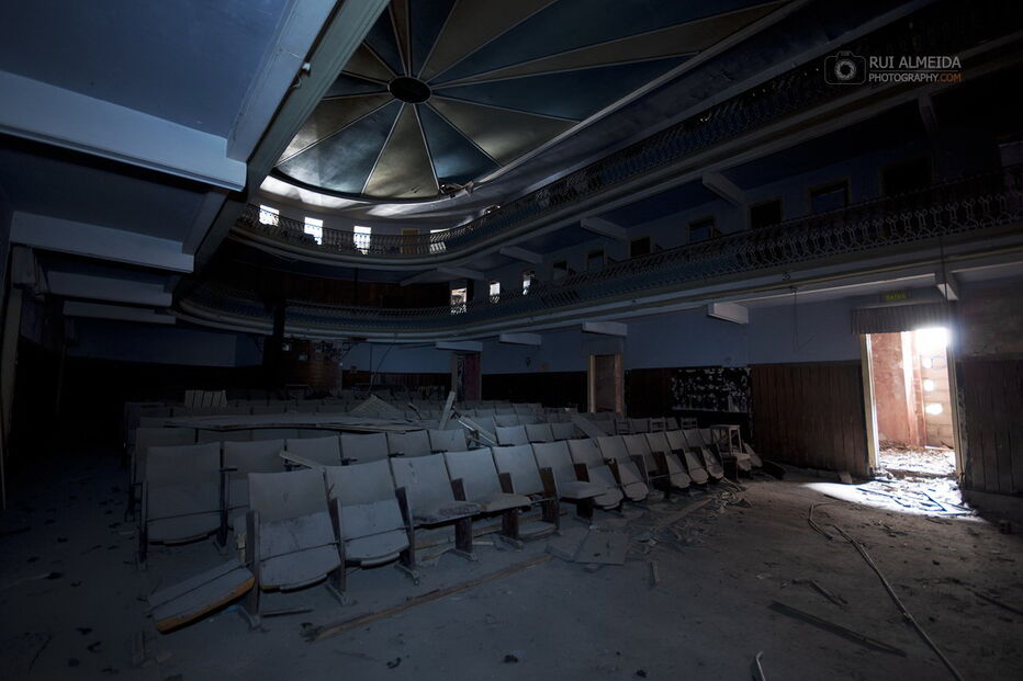 As imagens da desolação do abandono, captadas pelo fotógrafo português
