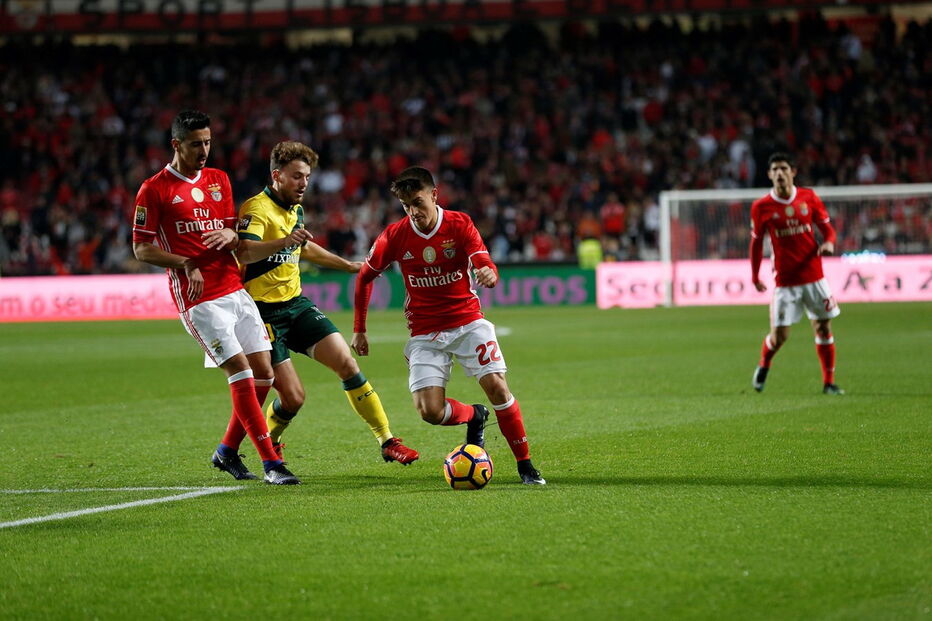 As melhores imagens do encontro entre Benfica e Paços de Ferreira