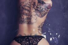 Christy Mack foi violentamente agredida pelo namorado, o lutador de MMA War Machine