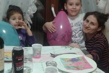 Giampero, a mulher, Adriana e os dois filhos, Gianfilippo e Ludovica sobreviveram à avalanche em Itália