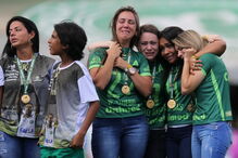 As imagens do regresso da Chapecoense aos relvados