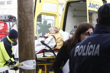 Várias ambulâncias esperavam feridos para os transportar para o hospital. Alguns feridos seguiram de autocarro após serem assistidos no terminal