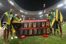 Nesta Castor acusou doping e fez os companheiros Usain Bolt, Michael Fratere, e Asafa Powell perder o ouro da estafeta