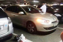 Brasil, São Paulo, centro comercial, bebé, criança, compras, carro, pai, filho