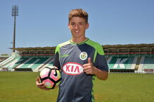 Ryan Gauld, ao serviço do Vitória de Setúbal (à esquerda)