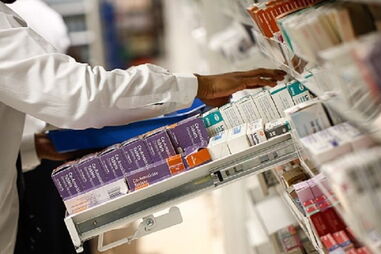 Medicamento usado pelos adolescentes é dos mais utilizados para combater a febre