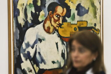 As obras expostas por Amadeo de Souza-Cardoso, há cem anos, numa sala de leitura da Liga Naval, em Lisboa estão agora em exposição no Museu do Chiado. 