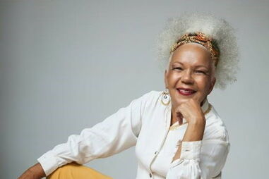 A cantora Loalwa Braz Vieira ficou famosa por cantar o hit de Lambada "Chorando se foi"
