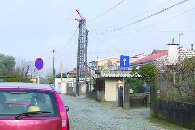 Porsche ultrapassa e faz dez feridos