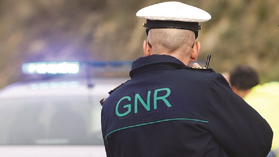 Sargentos da GNR ligam falta de máscaras a aumento de casos na GNR Img_900x508$2017_01_19_05_15_15_591472