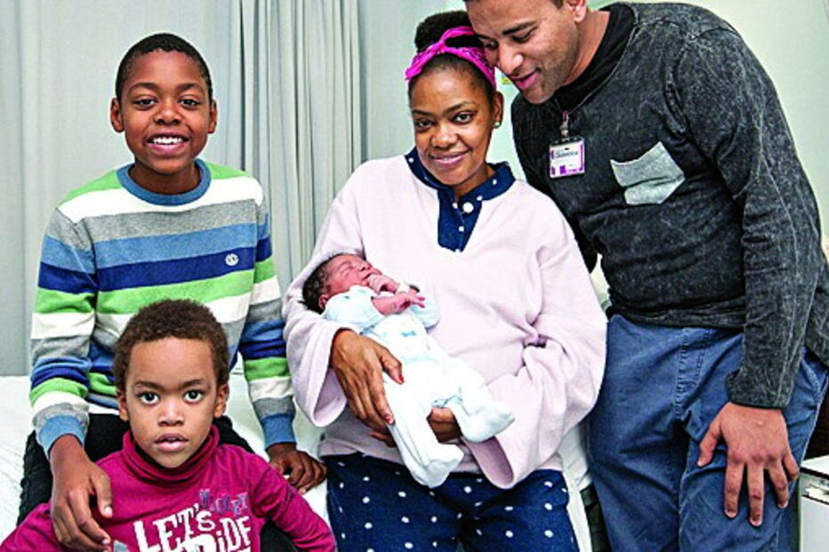 bebés, nascimento, ano novo,  Lisboa, Vila Franca de Xira, Porto, meninas, rapaz. 2017