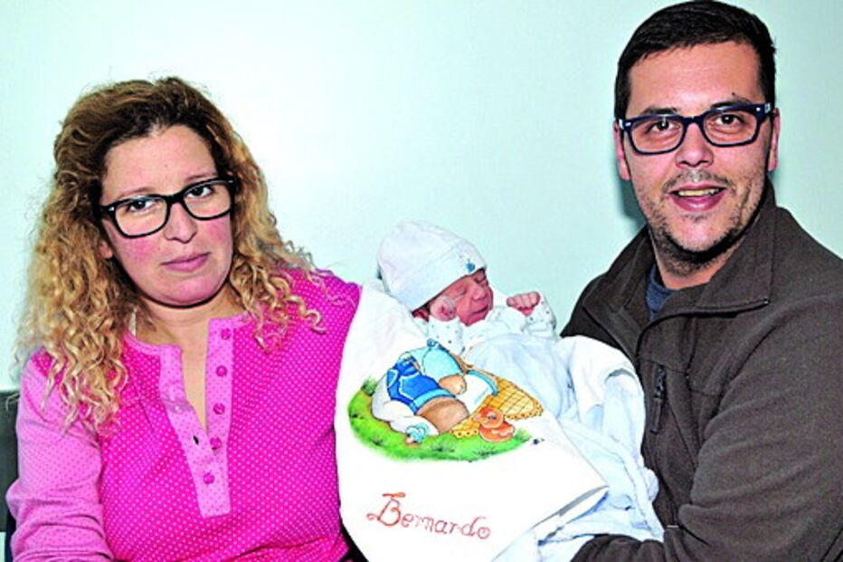 bebés, nascimento, ano novo,  Lisboa, Vila Franca de Xira, Porto, meninas, rapaz. 2017