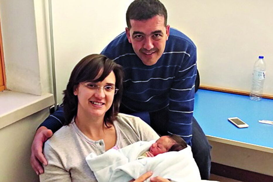 bebés, nascimento, ano novo,  Lisboa, Vila Franca de Xira, Porto, meninas, rapaz. 2017