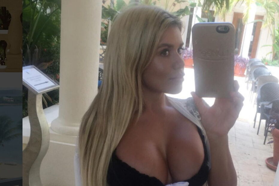 Chantel Zales sensual nas redes sociais