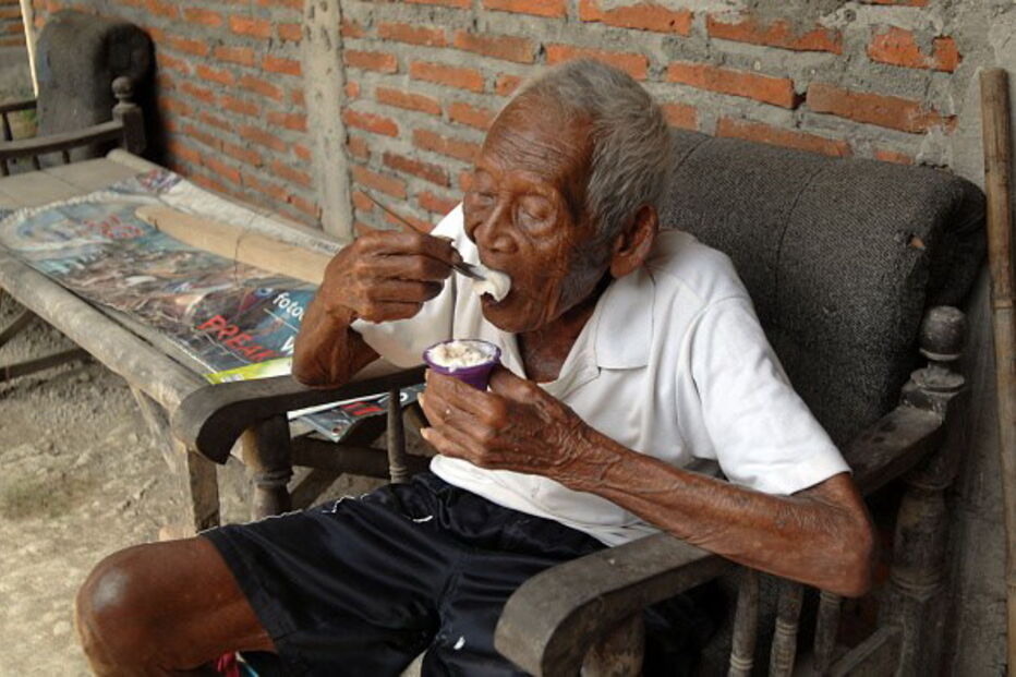 Indonésio, homem, guinness, Saparman Sodimejo, idoso