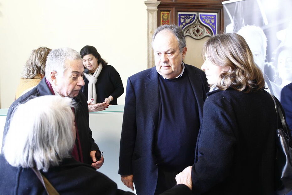 Personalidades apresentam condolências na sede do PS