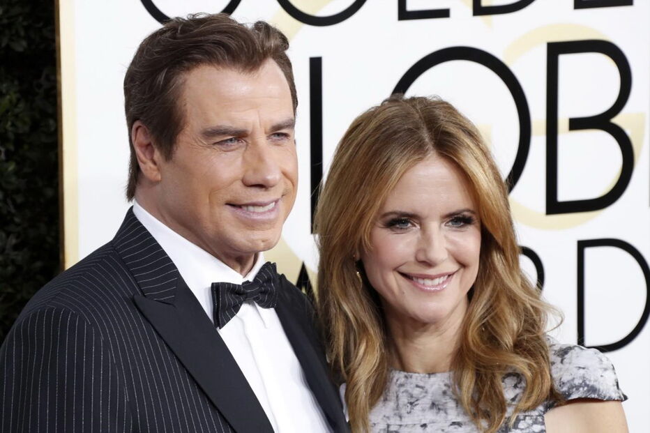 09-01-2017_09_23_53 travolta kelly preston.jpg