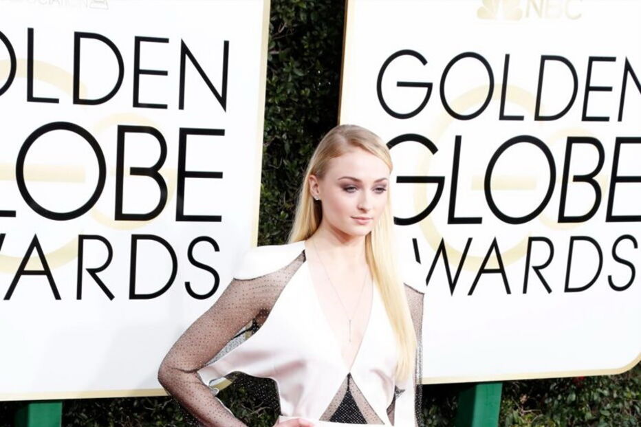 09-01-2017_09_49_50 sophie turner.jpg