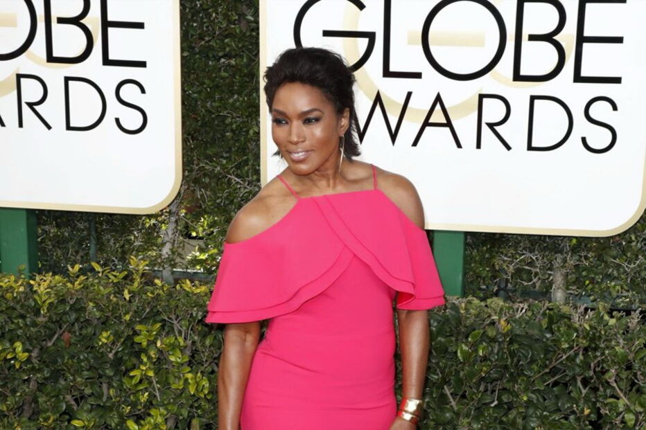 09-01-2017_09_50_43 angela basset.jpg