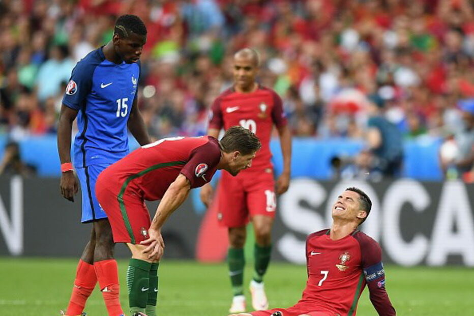 cristiano Ronaldo, rela madrid, época, fifa, melhor do mundo, euro, 2016, frança. campeões, europeus, ronaldo com santos