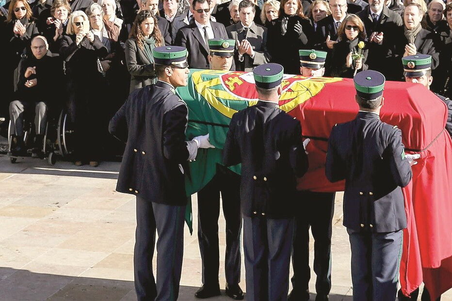 PSP mobiliza mais de mil agentes para funeral de Soares