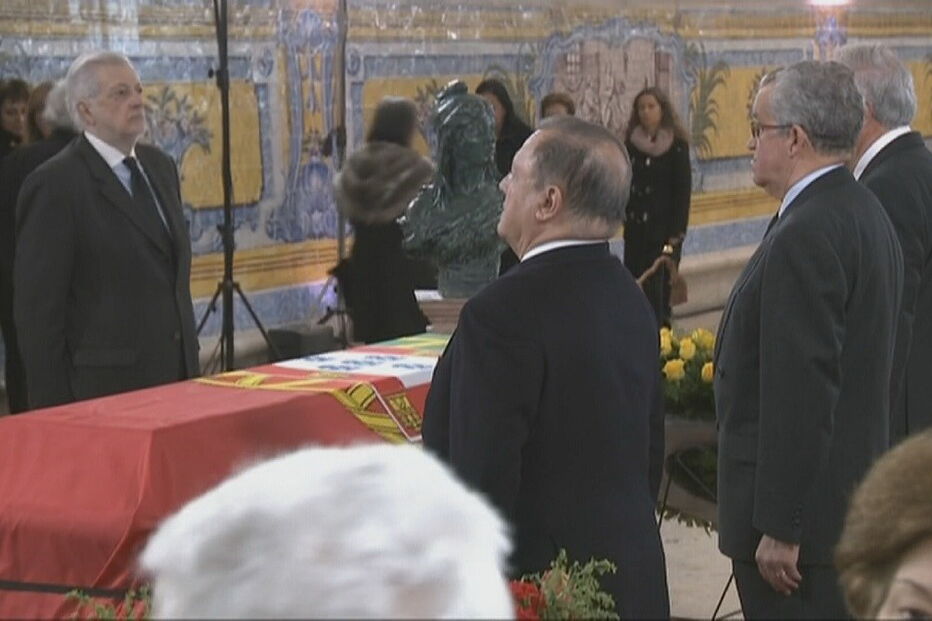 Bandeira nova trocada