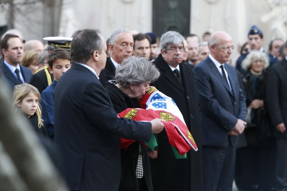 Emoção no adeus a Mário Soares