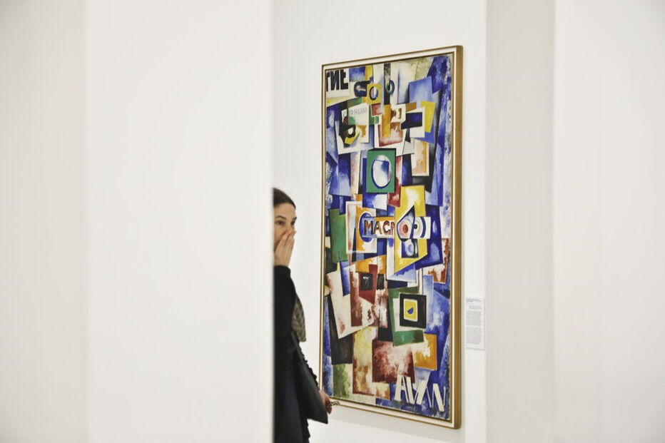 As obras expostas por Amadeo de Souza-Cardoso, há cem anos, numa sala de leitura da Liga Naval, em Lisboa estão agora em exposição no Museu do Chiado. 