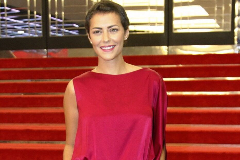 cancro da mama, famosas, sofia ribeiro, fernanda serrano, simone de oliveira, carla andrino, joana cardoso, delfina cruz