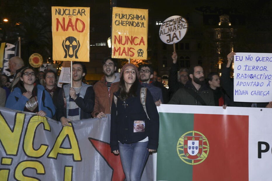 Protesto foi convocado pelo Movimento Ibérico Anti-nuclear