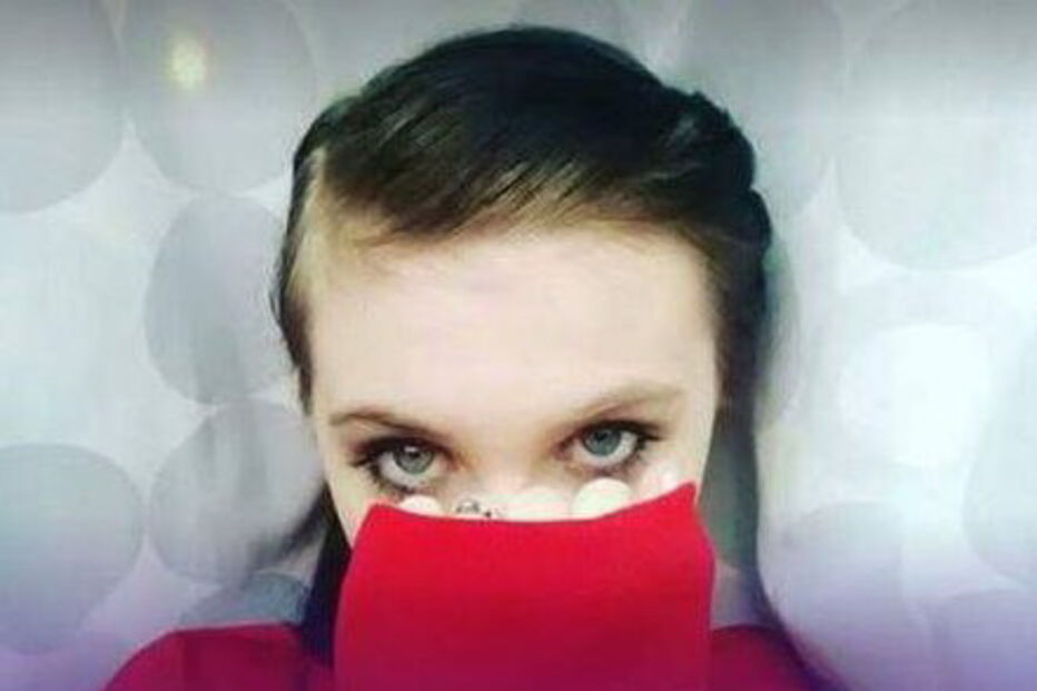 Katelyn Nicole Davis fazia regularmente transmissões em direto nas redes sociais onde contava os problemas familiares