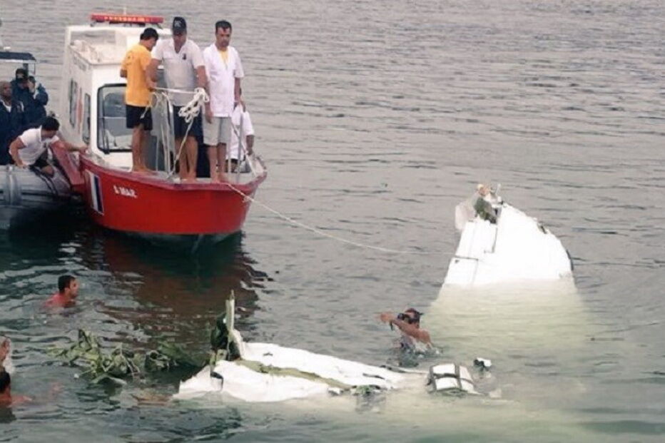 Avião, queda, mar, Paraty, Rio de Janeiro, São Paulo, acidentes e desastres, Polícia Militar