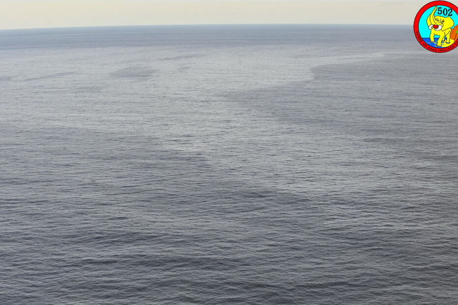 Força aérea deteta mancha de poluição no mar