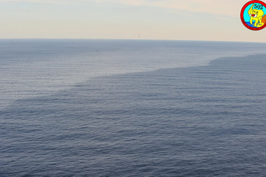 Força aérea deteta mancha de poluição no mar