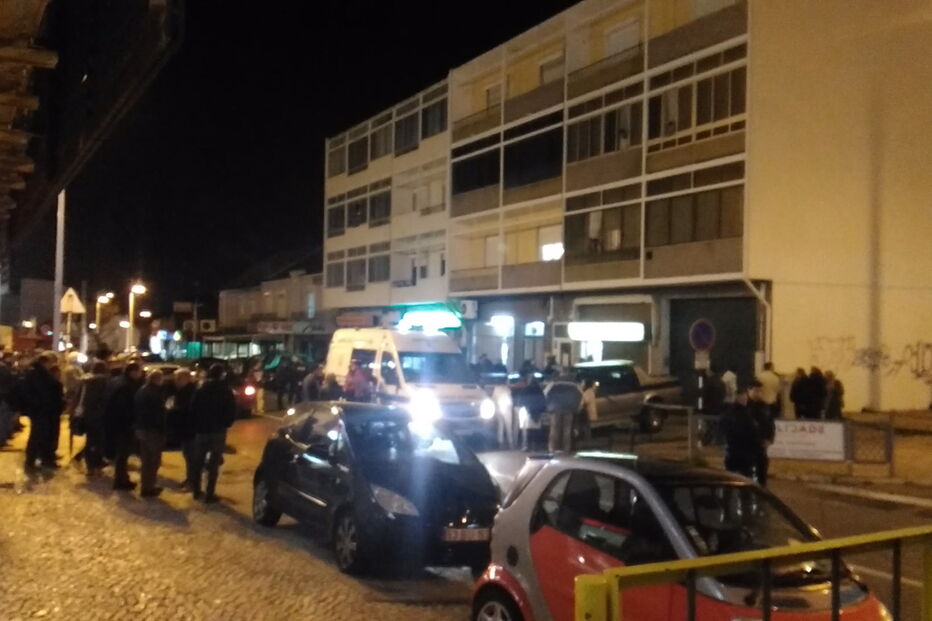 Grande aparato no local após o assalto