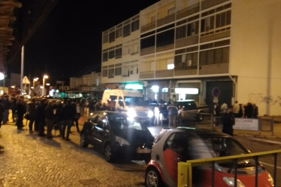 Grande aparato no local após o assalto