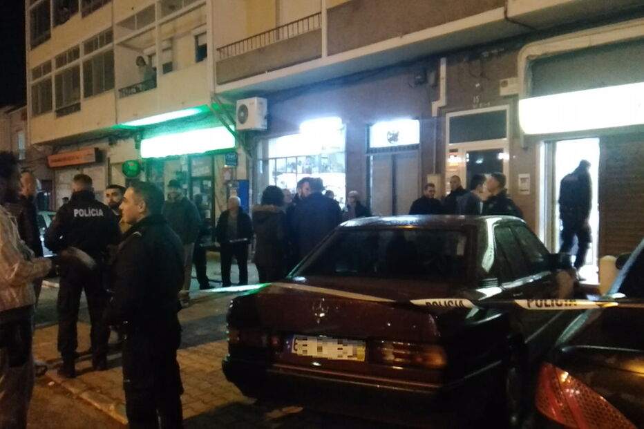 Grande aparato no local após o assalto