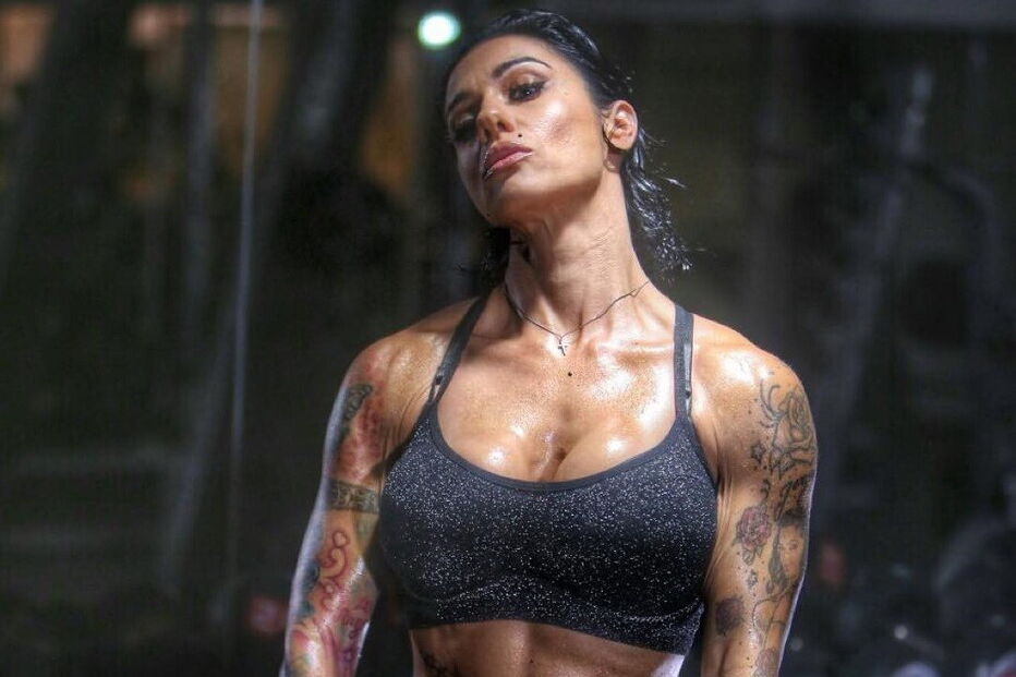 Ana  Malhoa  mostra-se dedicada à carreira e à filha, Índia 