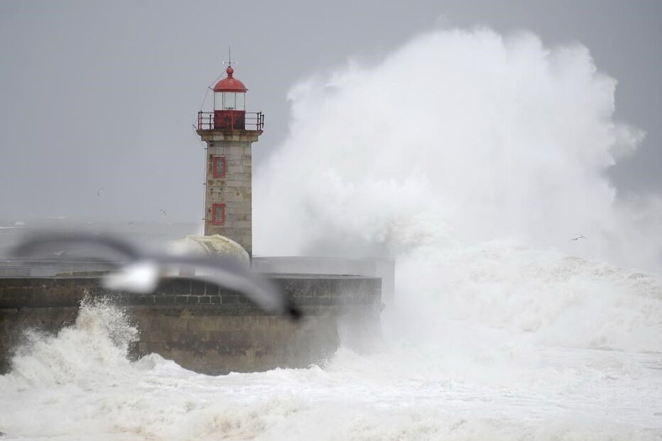 Marinha Portuguesa, Autoridade Marítima Nacional, agravamento, estado do mar, Região Autónoma dos Açores, Base Naval de Lisboa, meteorologia