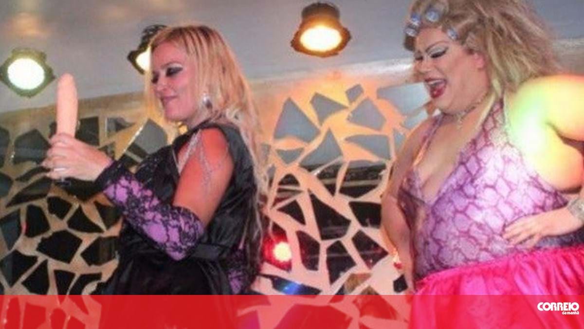 Ruth Marlene Diverte Se Com Vibrador Em Festa Gay Fotogalerias Correio Da Manhã 