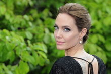 01-02-2017_13_34_52 angelina jolie.jpg