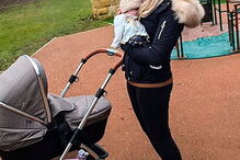 A pequena Evelyn acabou por morrer no hospital, mas a mãe não quis abdicar dos últimos momentos ao lado da filha