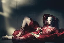 03-02-2017_18_07_14 kate moss w 2015.jpg