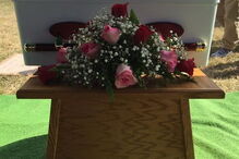 Lindsay Paradiso abortou a pequena Omara às 23 semanas, depois do tumor no pescoço da bebé triplicar de tamanho