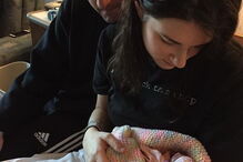 Lindsay Paradiso abortou a pequena Omara às 23 semanas, depois do tumor no pescoço da bebé triplicar de tamanho