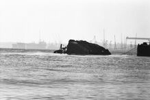 O Tollan naufragou no Tejo em fevereiro de 1980. Só foi removido quase quatro anos depois