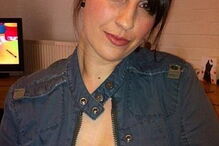 Amanda Tompkins levava os menores para casa e fazia sexo em grupo com eles