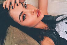 Conheça Cláudia Alende, a Megan Fox brasileira