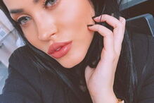 Conheça Cláudia Alende, a Megan Fox brasileira